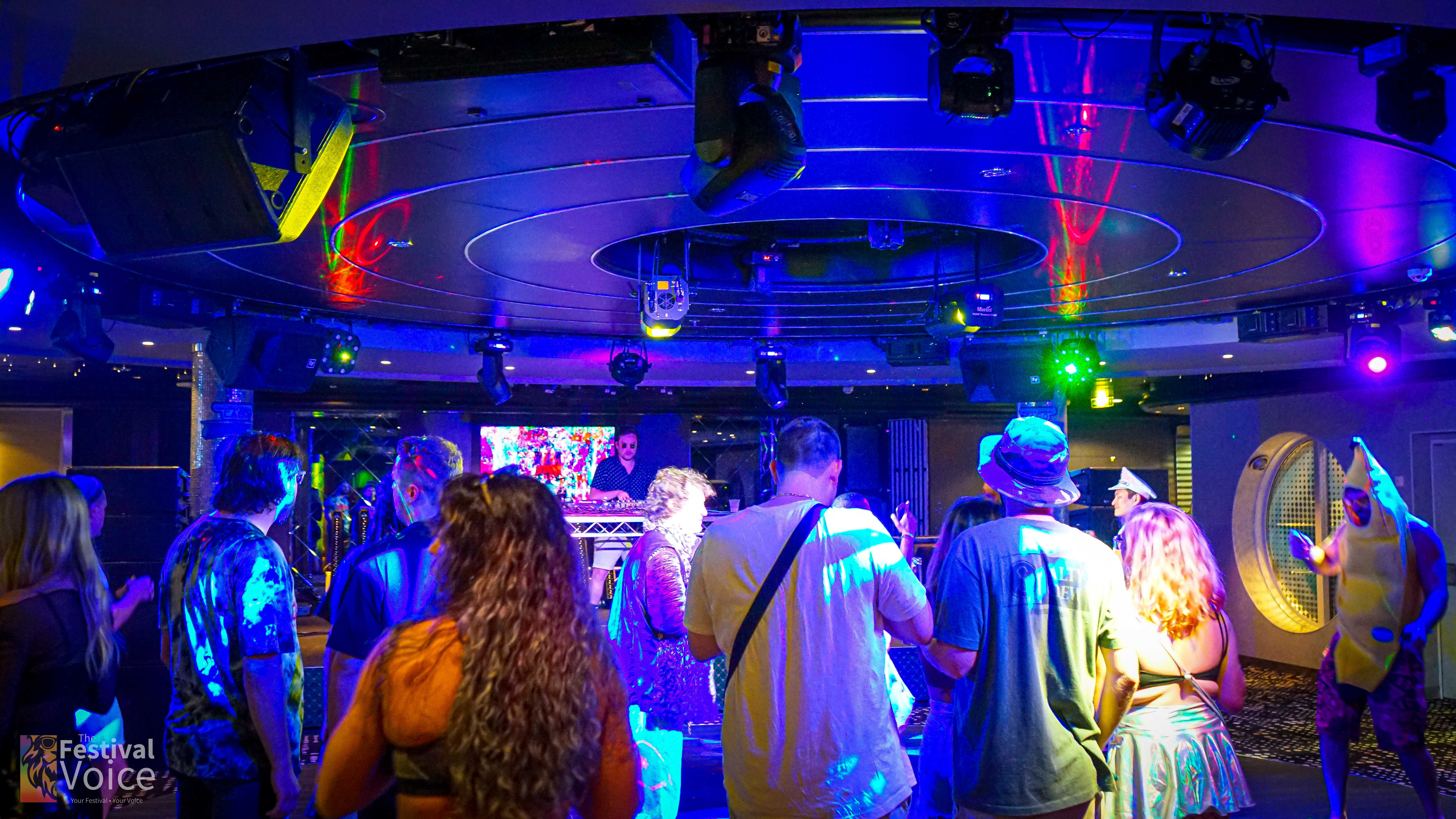 groove-cruise-cabo-2022-17_optimized