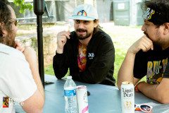 DSC_6041_SHAKYKNEES_SMILINGEYESMEDIA_SEM